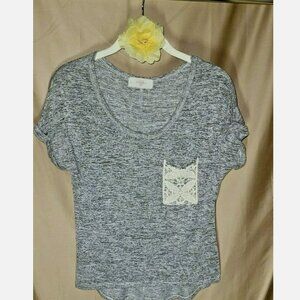 Gray hi lo Knit top with crochet pocket Brand Blushed Women's Small high low
